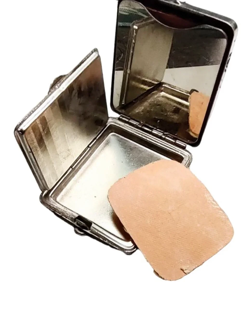 1930s Vintage Small Metal Souvenir Scenic Face Powder Compact Makeup Virginia